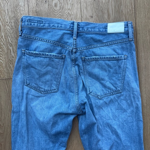 Citizens of Humanity - Liya High Rise Classic Fit Torn Size - 28 - Picture 11 of 17